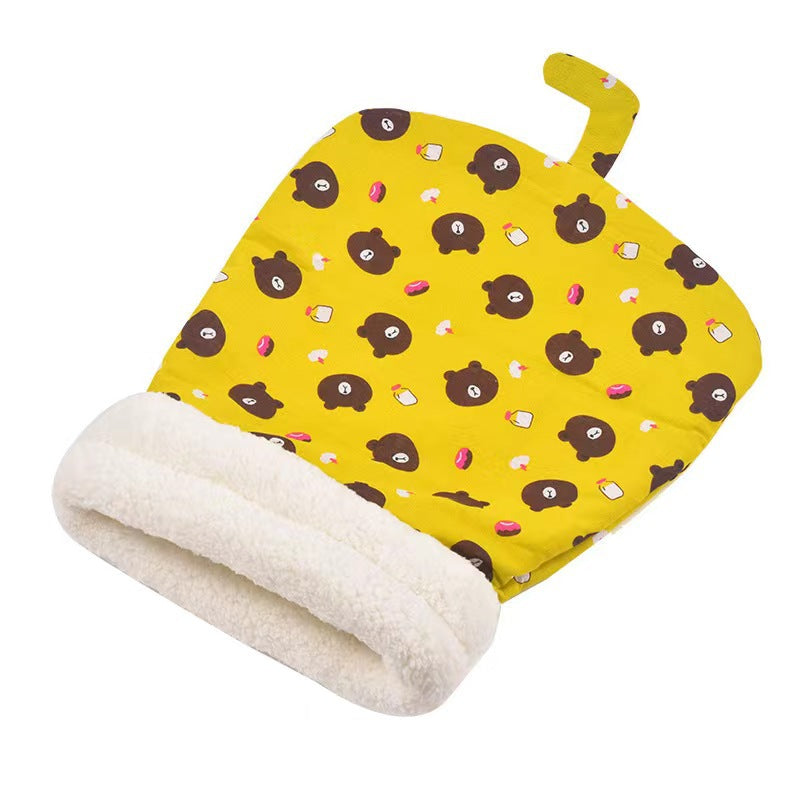 Cat bed sleeping bag drill hole bed closed kitten bed small dog bed sense of security autumn and winter sleeping bed drill bed lamb fleece