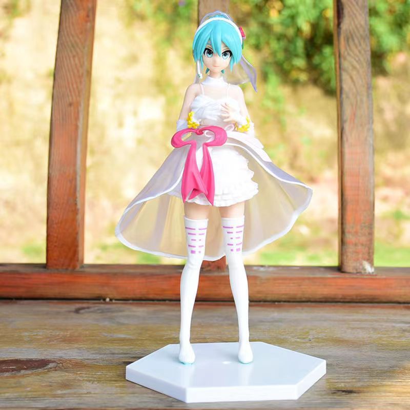 Wholesale Sakura Hatsune Figure Miku Dance Cinderella Hatsune Model Ornament Gift Anime Peripheral