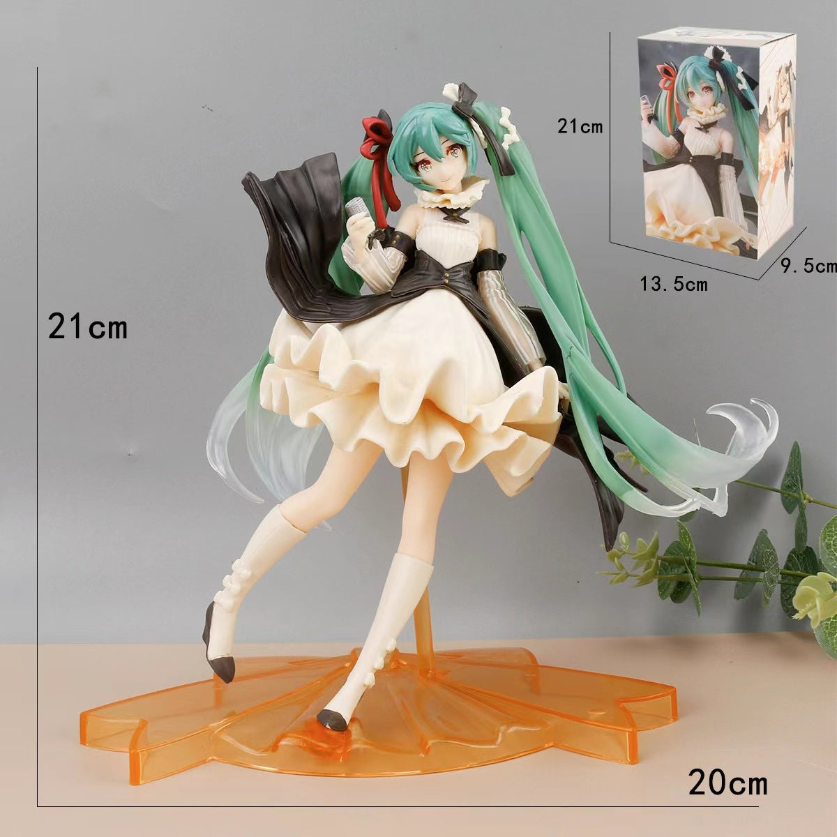 Wholesale Sakura Hatsune Figure Miku Dance Cinderella Hatsune Model Ornament Gift Anime Peripheral